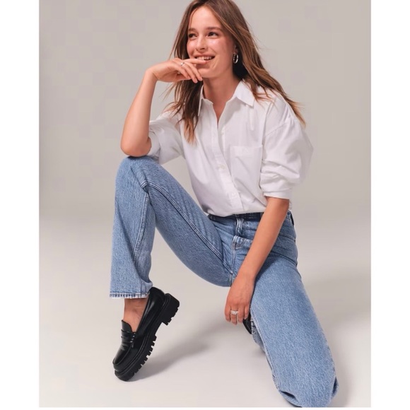 Abercrombie & Fitch Denim - Abercrombie & Fitch Ultra High Rise 90s Straight Jean